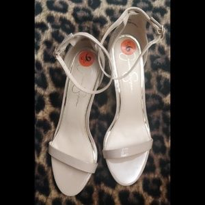 👜 A pair of Jessica Simpson Dress Sandal Heels!👜